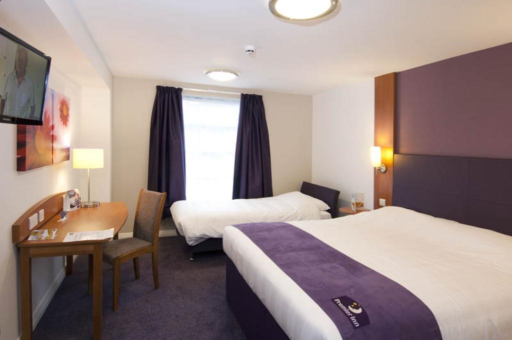 Premier Inn Cobham Cobham  Kamer foto